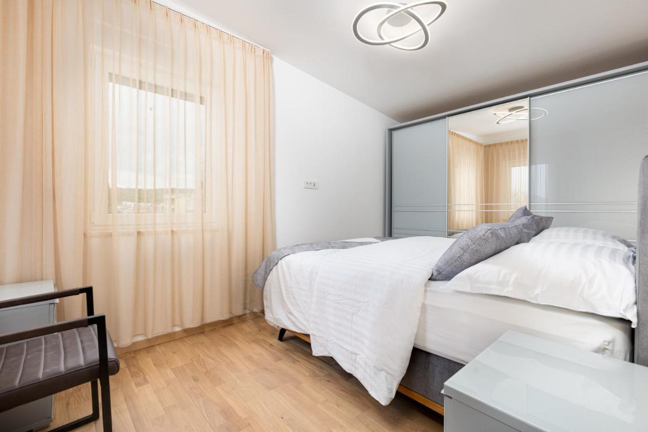 Apartment Muzini Malinska Kültér fotó